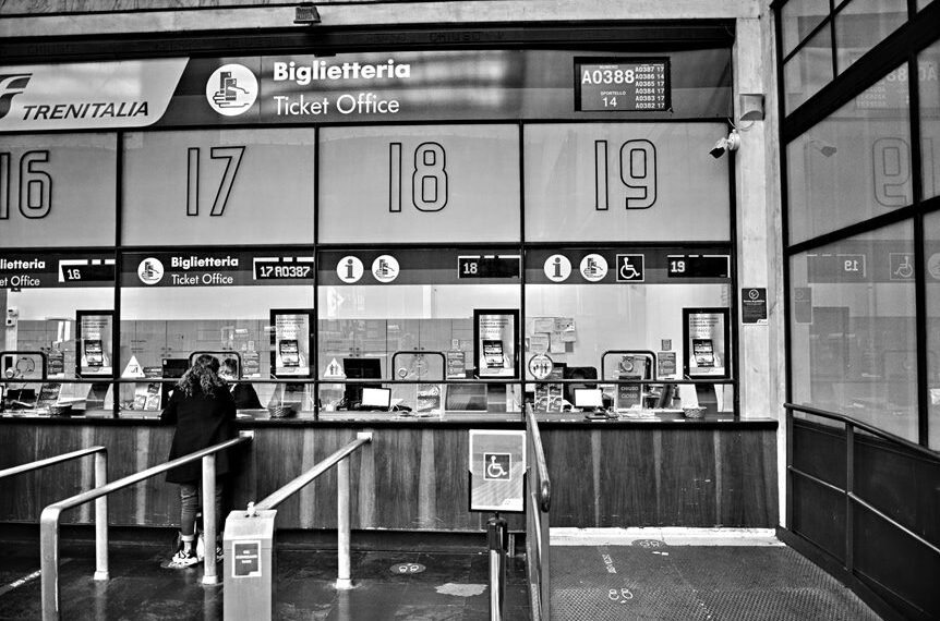 reliable corporate service number